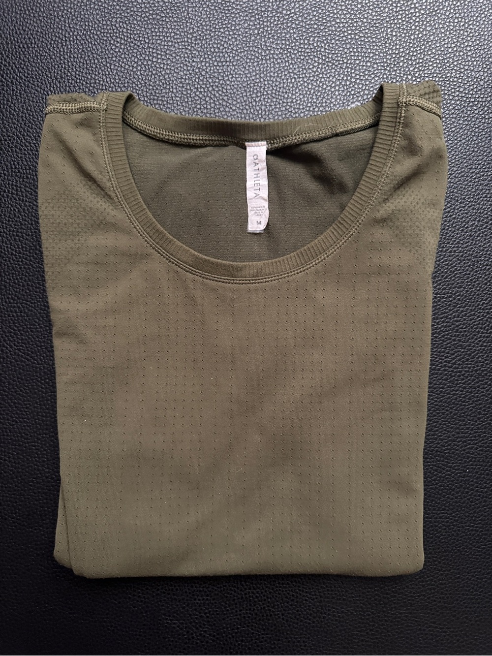 Athleta In Motion Seamless T size Medium - Picture 5 of 8